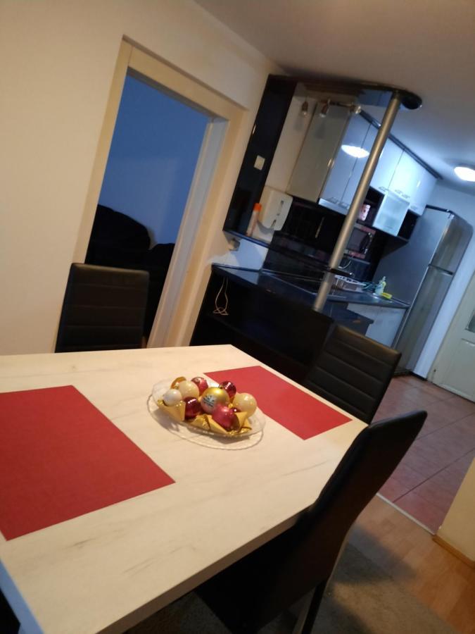 Downtown Appartement Smederevo Buitenkant foto