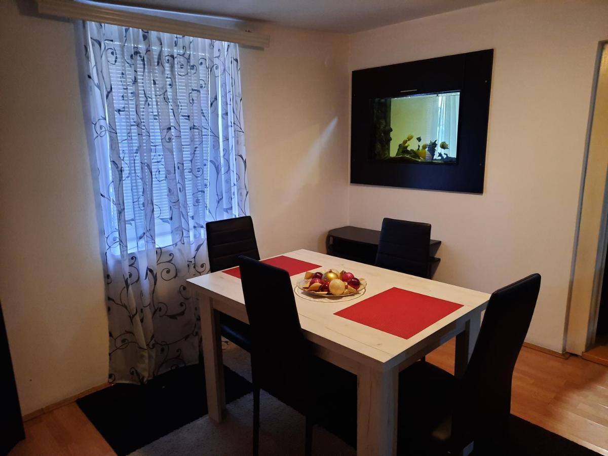 Downtown Appartement Smederevo Buitenkant foto