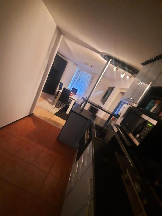 Downtown Appartement Smederevo Buitenkant foto