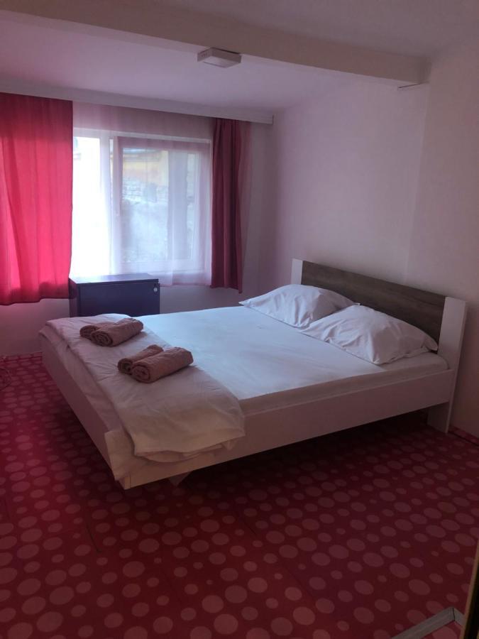 Downtown Appartement Smederevo Buitenkant foto