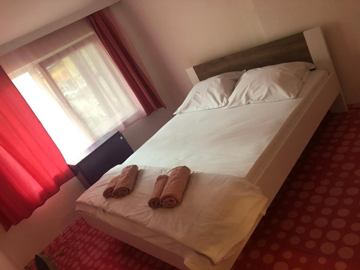 Downtown Appartement Smederevo Buitenkant foto